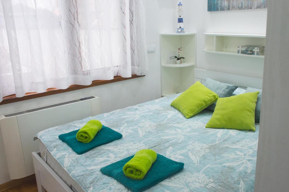 Apartment Joy Belgrado Exterior foto